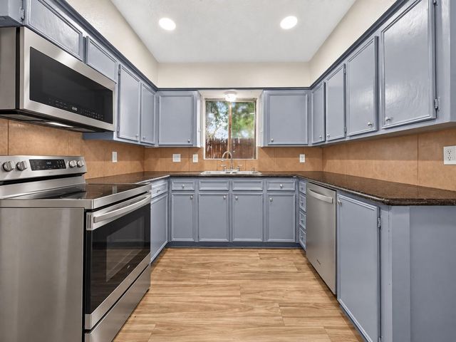 14030 Cashel Forest Drive A, Houston, TX 77069
