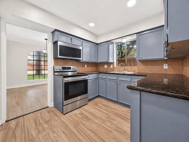 14030 Cashel Forest Drive A, Houston, TX 77069