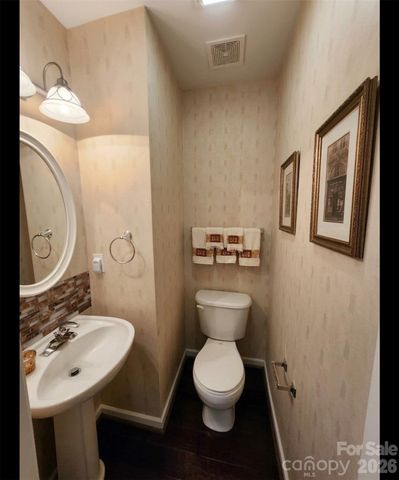 104 Rock Ridge Lane, Mount Holly, NC 28120