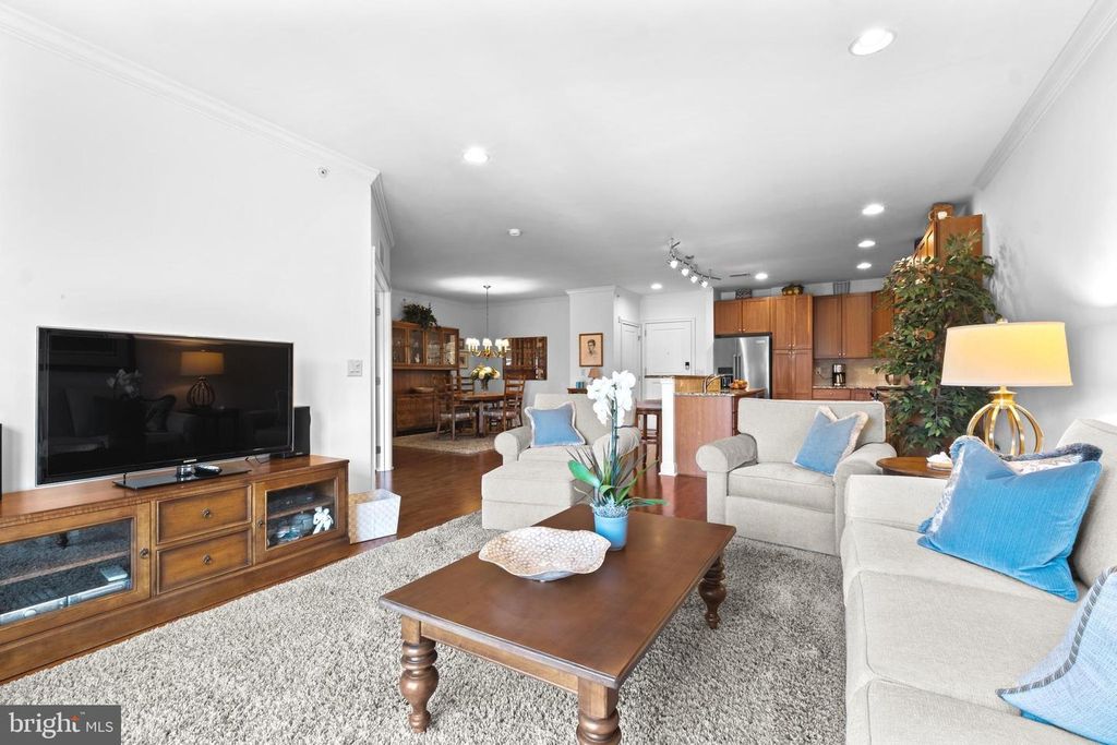 500 REGATTA DR #2540, PHILADELPHIA, PA 19146 — photo 5