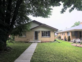 4133 N 99th STREET, Wauwatosa, WI 53222