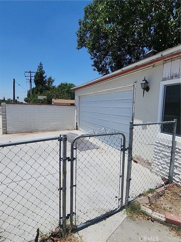 858 S Riverside, Rialto, CA 92376