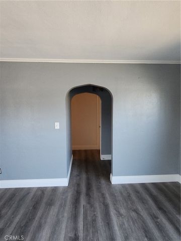 858 S Riverside, Rialto, CA 92376