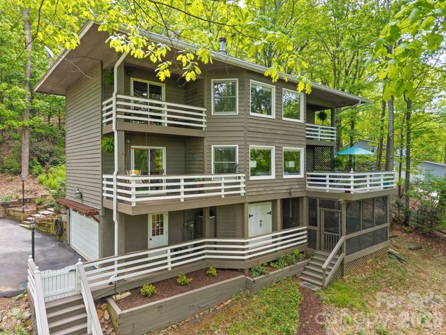 58 Sourwood Drive, Mills River, NC 28759