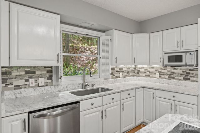 58 Sourwood Drive, Mills River, NC 28759