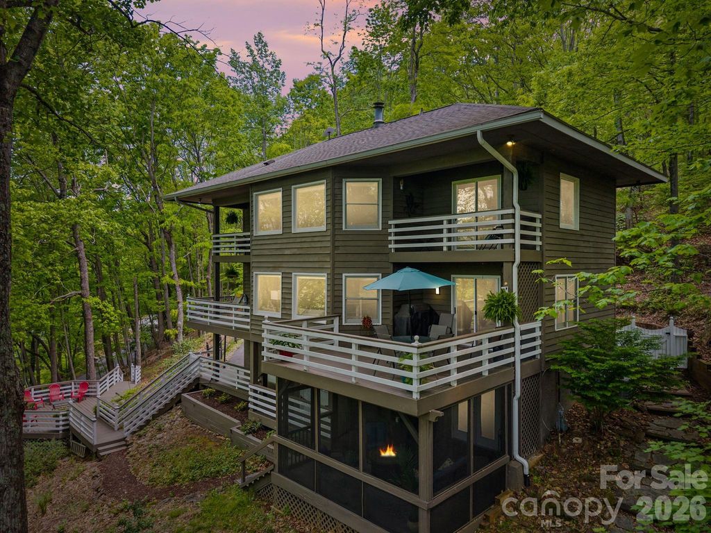 58 Sourwood Drive, Mills River, NC 28759