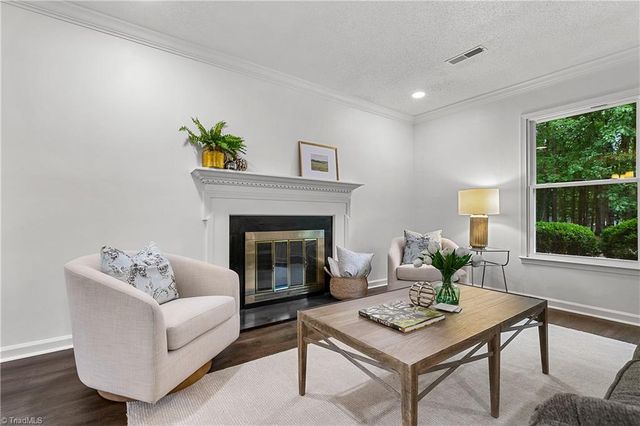 2400 Cottage Place, Greensboro, NC 27455