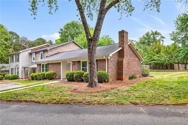 2400 Cottage Place, Greensboro, NC 27455