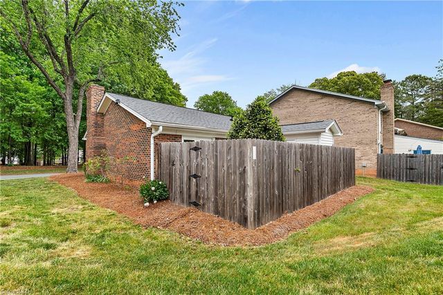 2400 Cottage Place, Greensboro, NC 27455