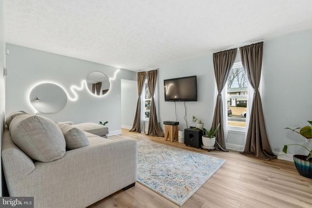 644 UNIVERSITY DR, Waldorf, MD 20602