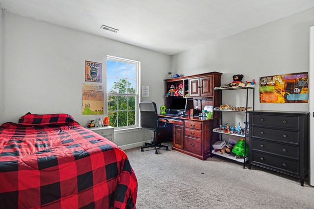 628 Turfrider Court, Walton, KY 41094