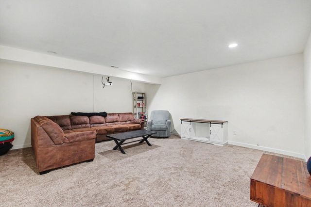 628 Turfrider Court, Walton, KY 41094