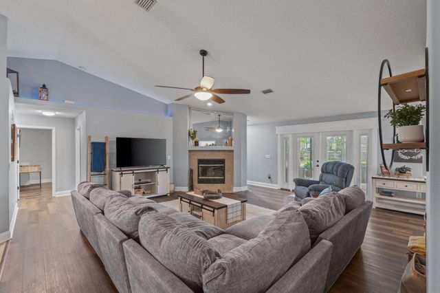 2381 Tumbleweed Drive, Navarre, FL 32566