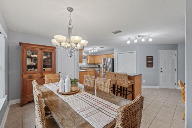 2381 Tumbleweed Drive, Navarre, FL 32566