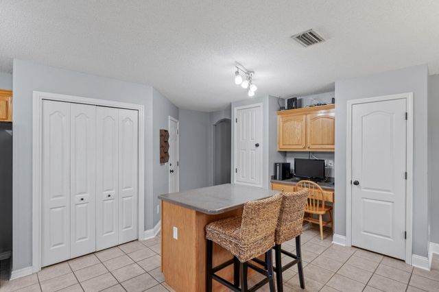 2381 Tumbleweed Drive, Navarre, FL 32566