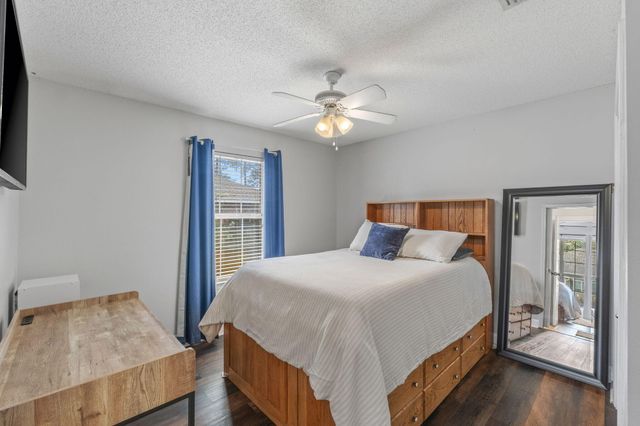 2381 Tumbleweed Drive, Navarre, FL 32566