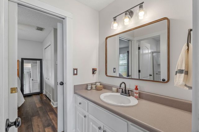 2381 Tumbleweed Drive, Navarre, FL 32566