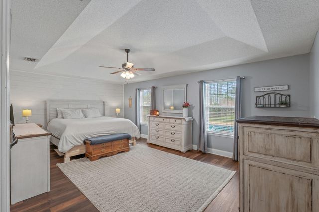 2381 Tumbleweed Drive, Navarre, FL 32566