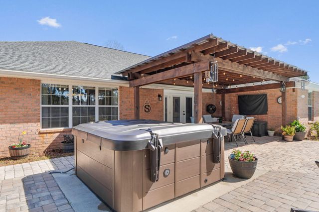 2381 Tumbleweed Drive, Navarre, FL 32566