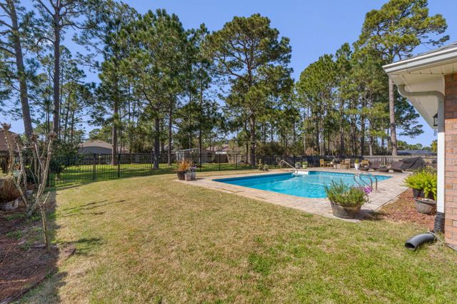 2381 Tumbleweed Drive, Navarre, FL 32566