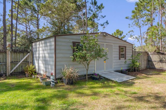 2381 Tumbleweed Drive, Navarre, FL 32566