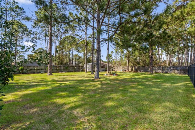 2381 Tumbleweed Drive, Navarre, FL 32566