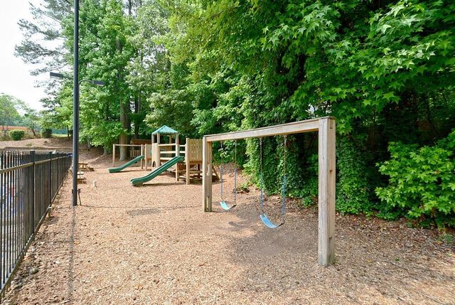 1463 Wood Thrush Way, Marietta, GA 30062