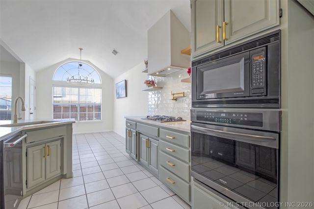 9909 N 118th East Avenue, Owasso, OK 74055