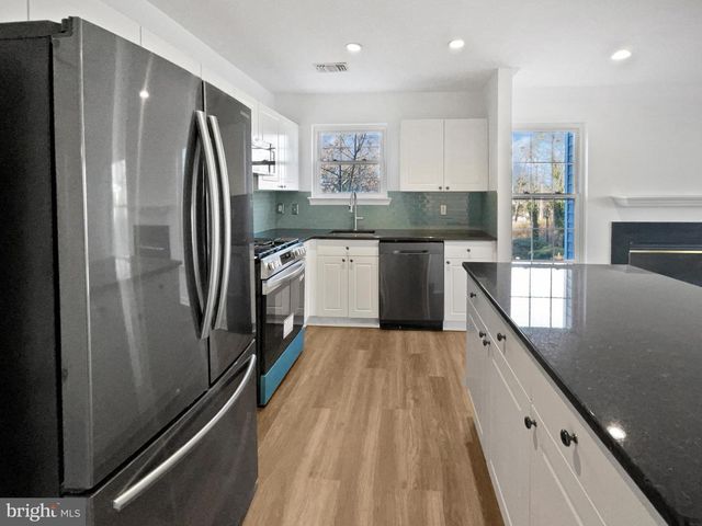 4544 SUPERIOR SQ, Fairfax, VA 22033