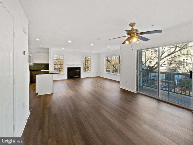 4544 SUPERIOR SQ, Fairfax, VA 22033