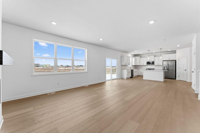 20300 Geneva Trail, Lakeville, MN 55044