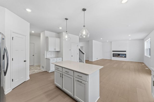 20300 Geneva Trail, Lakeville, MN 55044