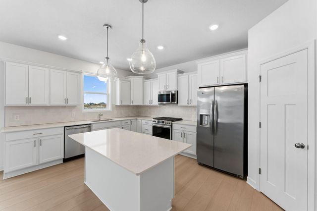 20300 Geneva Trail, Lakeville, MN 55044