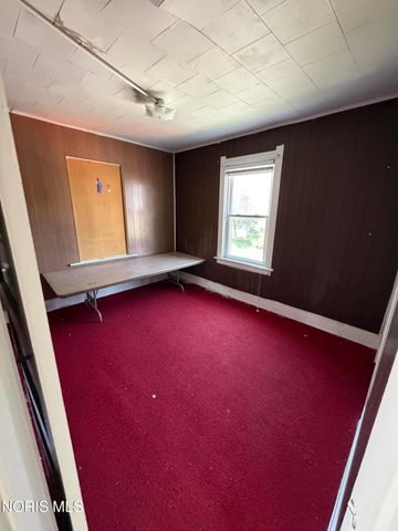 1302 Kelsey Avenue, Toledo, OH 43605