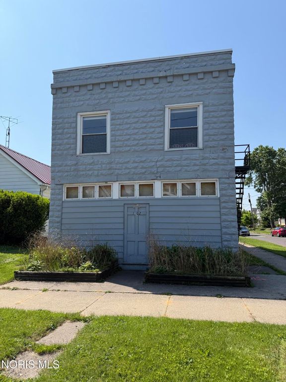 1302 Kelsey Avenue, Toledo, OH 43605