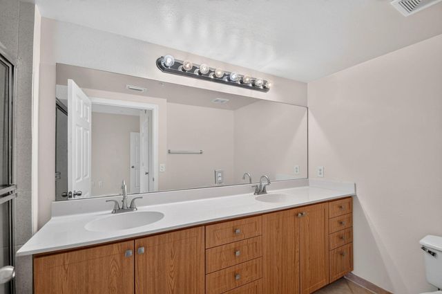 6370 EMERALD DUNES Drive 203, West Palm Beach, FL 33411