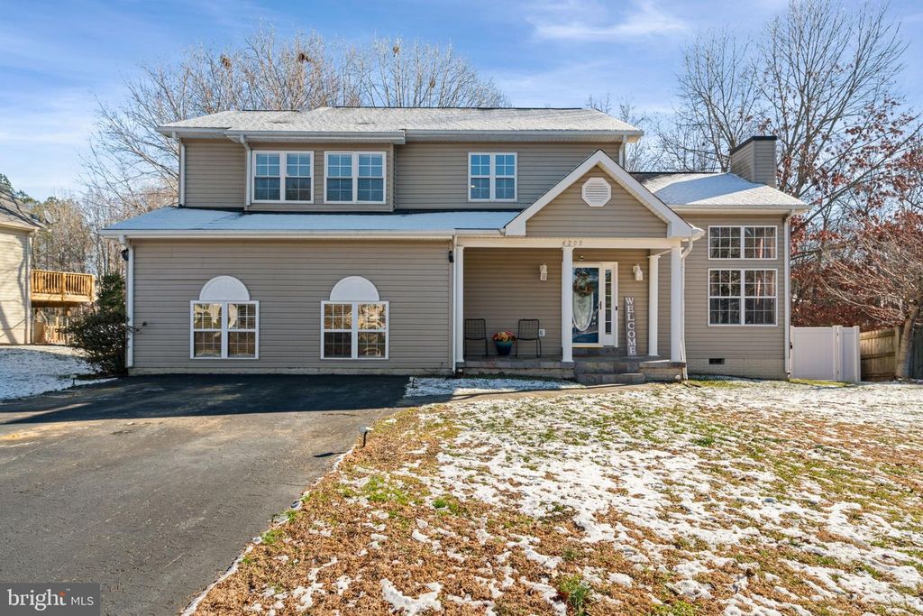 4208 MANETTE DR, Fredericksburg, VA 22408