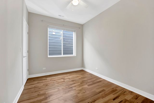 5843 W Corcoran Place, Chicago, IL 60644