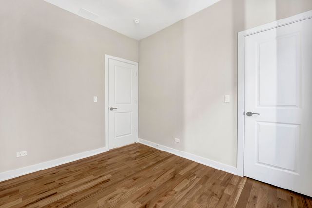 5843 W Corcoran Place, Chicago, IL 60644