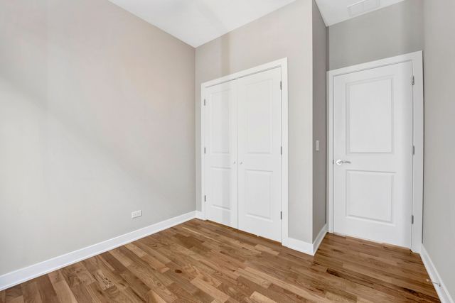 5843 W Corcoran Place, Chicago, IL 60644