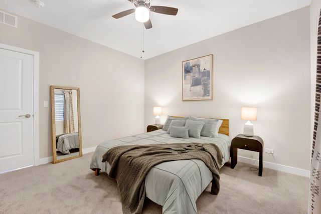 5843 W Corcoran Place, Chicago, IL 60644