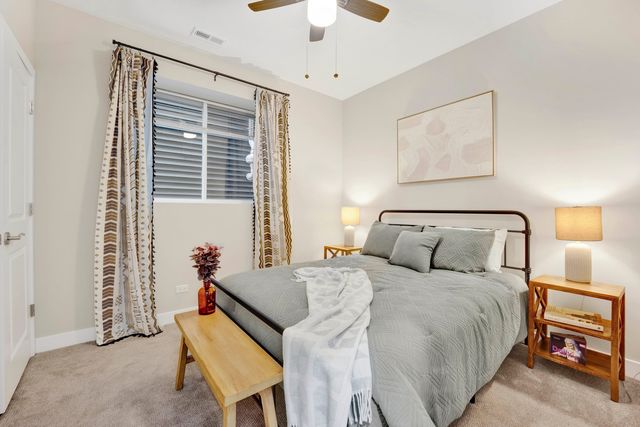 5843 W Corcoran Place, Chicago, IL 60644