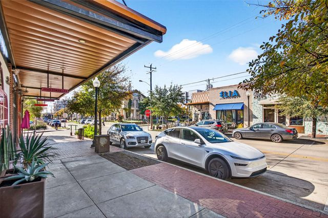 435 W 9th Street E, F, G, Dallas, TX 75208