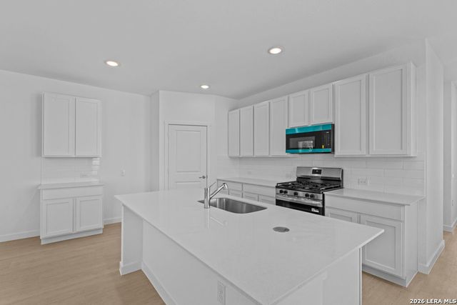 5906 CONSIDER TRL, Von Ormy, TX 78073