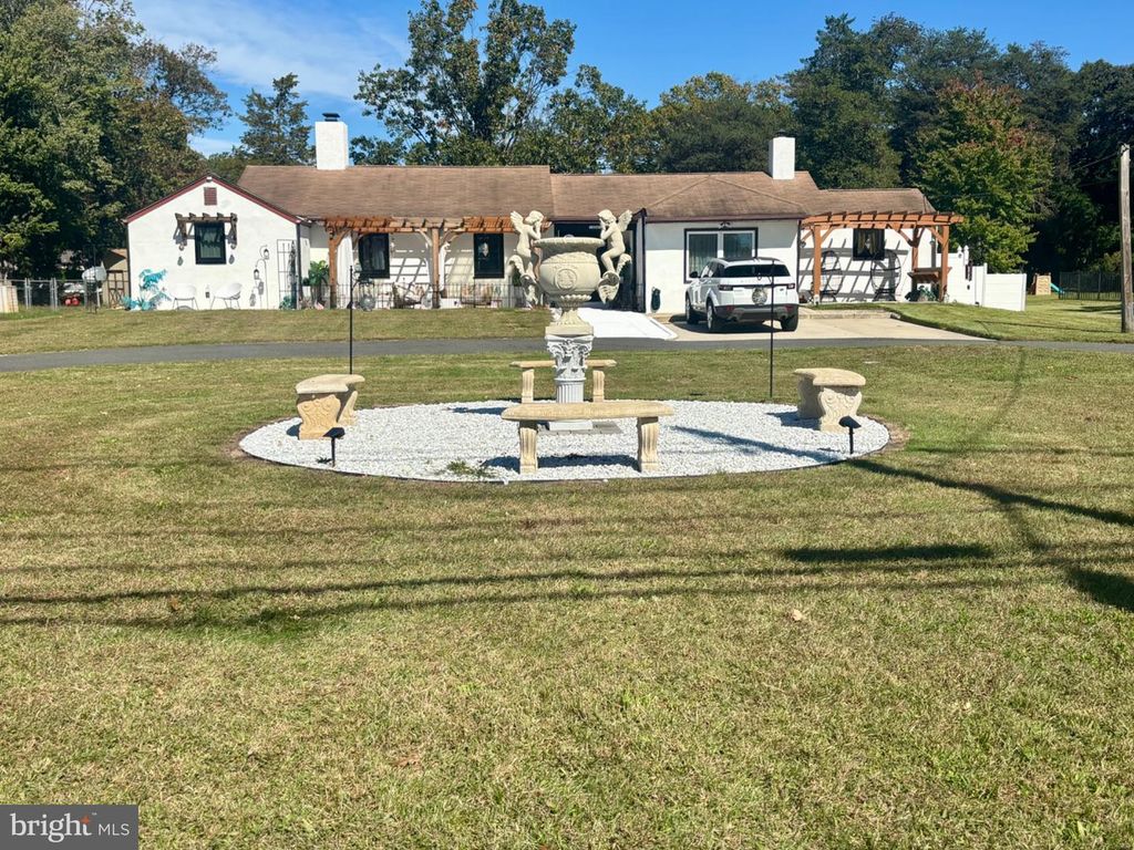 233 W LANDING RD, BLACKWOOD, NJ 08012 — photo 2