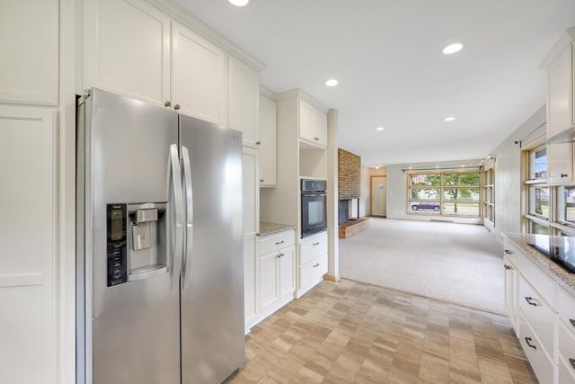 4871 Bald Eagle Avenue, White Bear Lake, MN 55110
