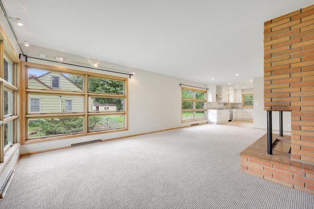 4871 Bald Eagle Avenue, White Bear Lake, MN 55110