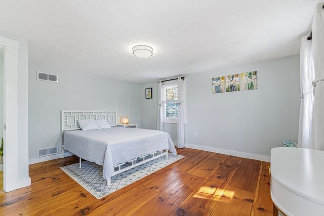 38 Groton Rd, Westford, MA 01886