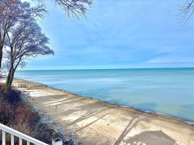 3987 Lake Shore Drive, New Buffalo, MI 49117