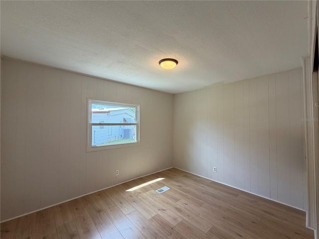 925 BEECHWOOD AVENUE, The Villages, FL 32159